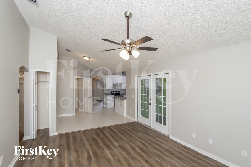 Building Photo - 3576 Egret Dr