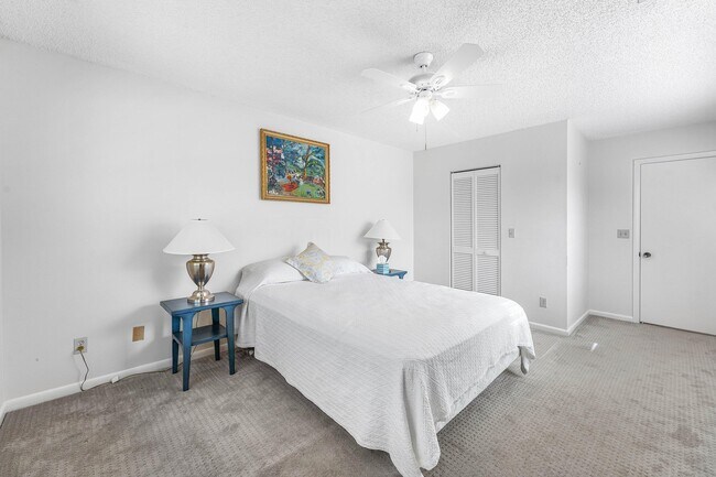 Building Photo - 816 Windermere Way