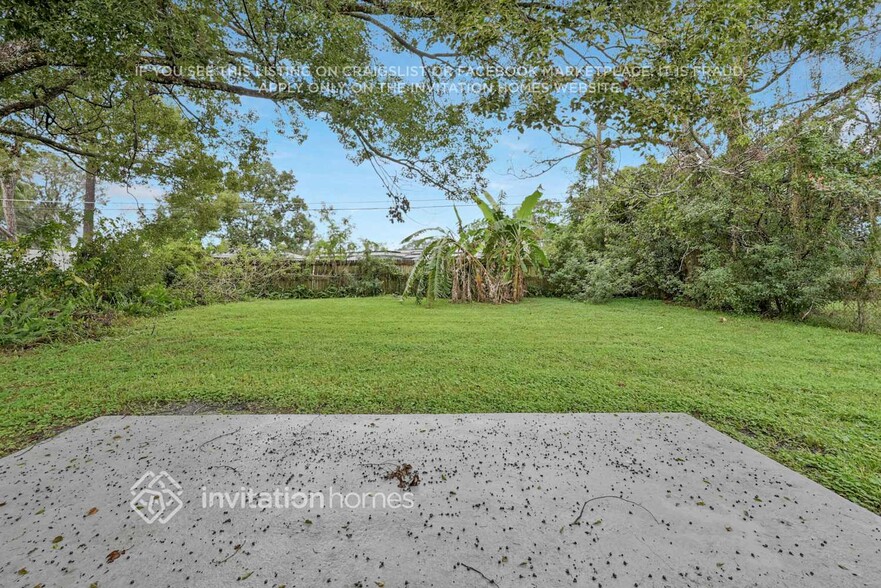 Building Photo - 936 Park Manor Dr