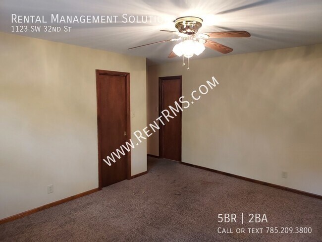 Building Photo - 1123 SW 32nd St