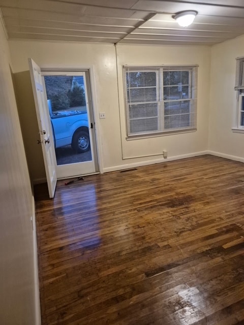 Dining Room - 606 Hill St