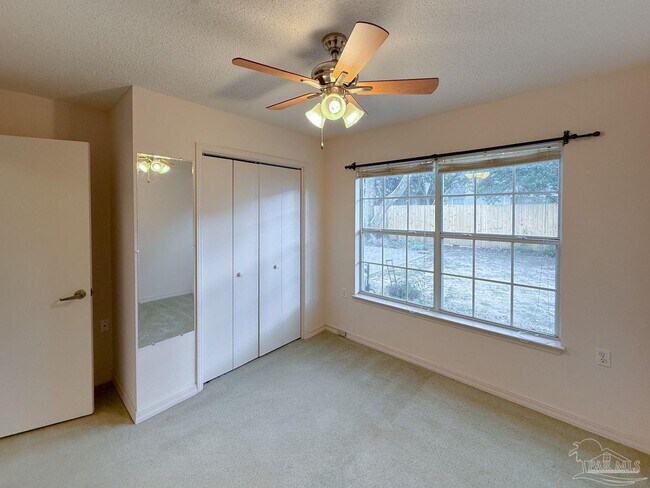 Building Photo - 1039 E Maxwell St