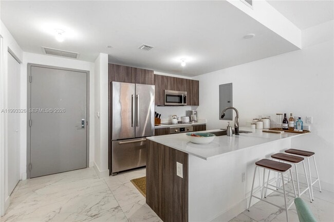 Building Photo - 488 NE 18th St