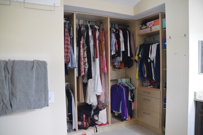 Building Photo - 615 Anhinga Rd