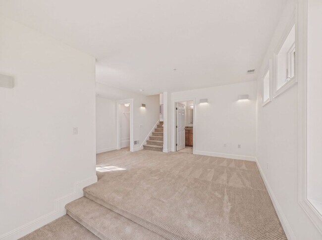 Building Photo - 853 De Haro St