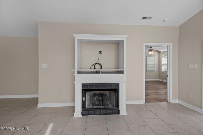 Building Photo - 100 Iverson Ln
