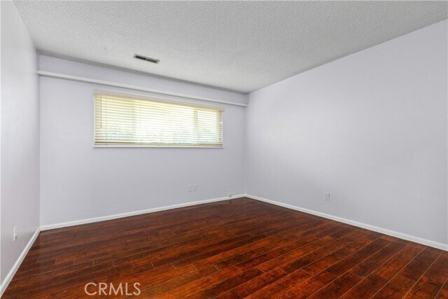 Building Photo - 668 Patricia Dr