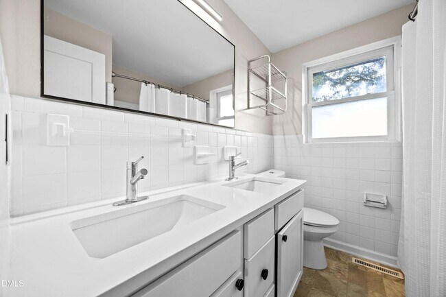 Building Photo - 1616 Boyer St