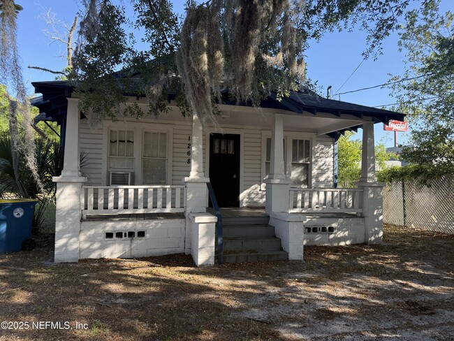 Primary Photo - 1268 Kennard St