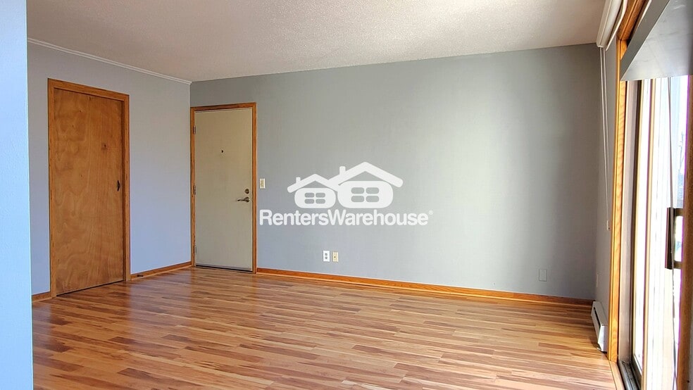 Building Photo - 208 S Winter St