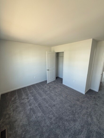 Building Photo - 50 N Conifer Dr