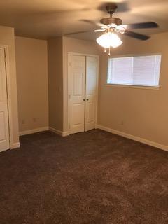 Building Photo - 672 Ridge Ln