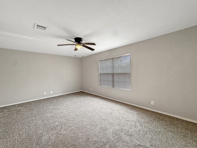 Building Photo - 1826 Strawhouse Way