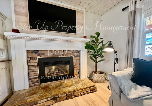 Building Photo - Stunning 3 Bedroom 2 Bath Home In Soulsbyville!!!
