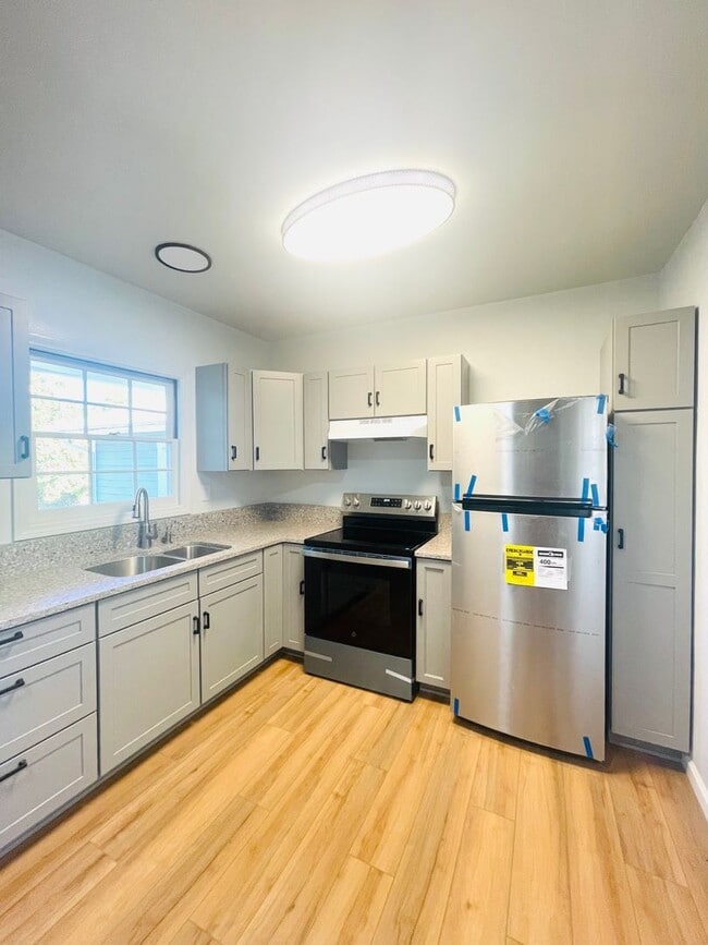 Building Photo - Charming 3-bedroom, 2-bathroom single story home located in the heart of Fillmore