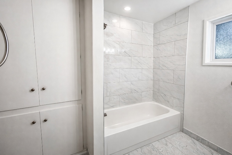 Building Photo - 8373 Wabash St