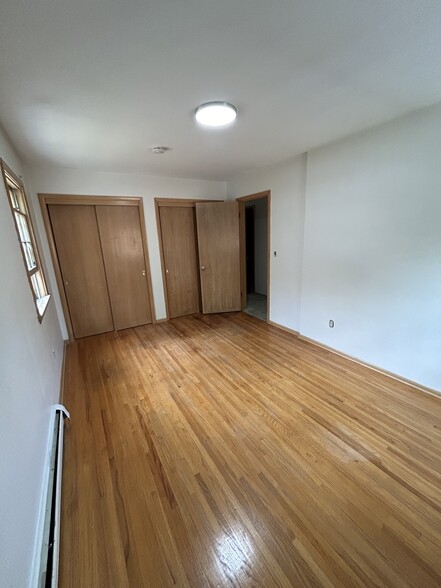 Building Photo - 1302 9th St N