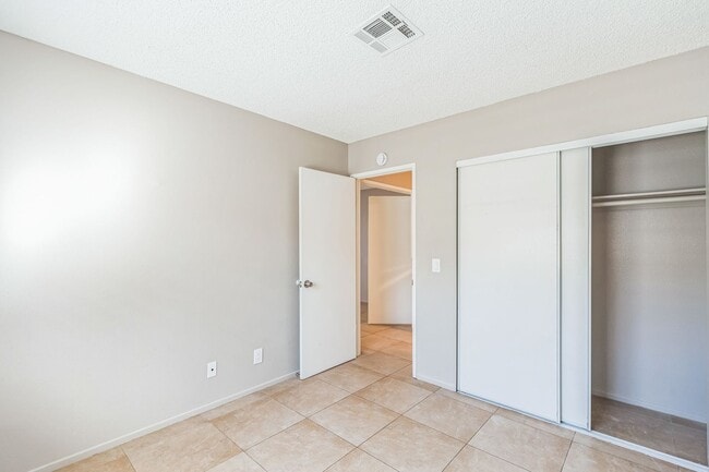 Building Photo - 31635 Avenida Maravilla