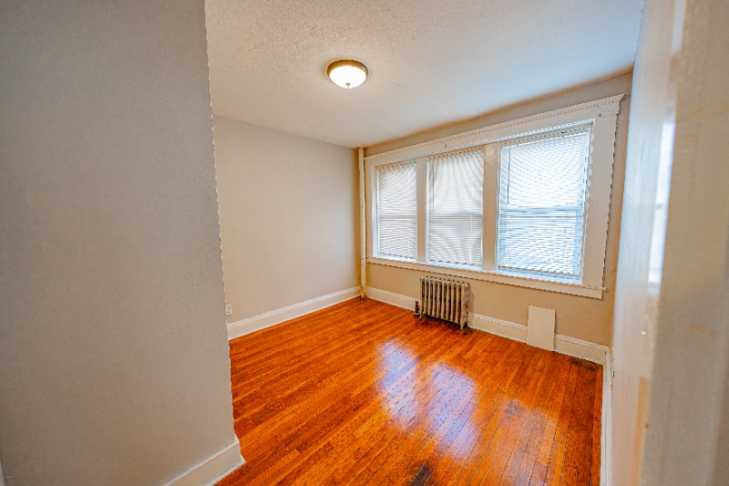 Building Photo - 22 Warren St