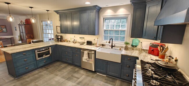 Building Photo - New renovation with River access in Midlothian