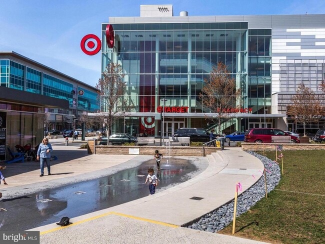 Building Photo - 2665 Prosperity Ave