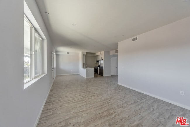 Building Photo - 5506 Thornburn St
