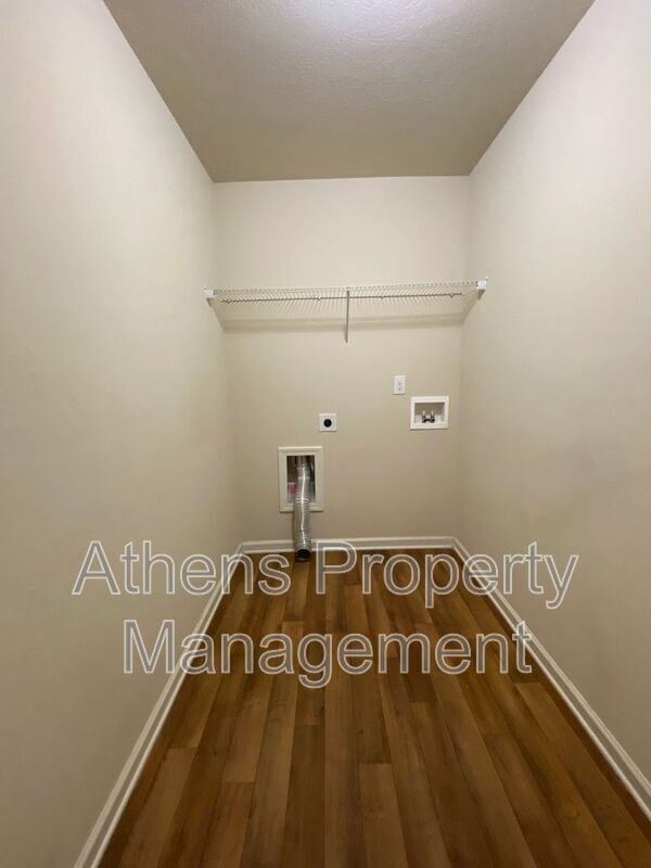 Building Photo - 304 Morning Dr