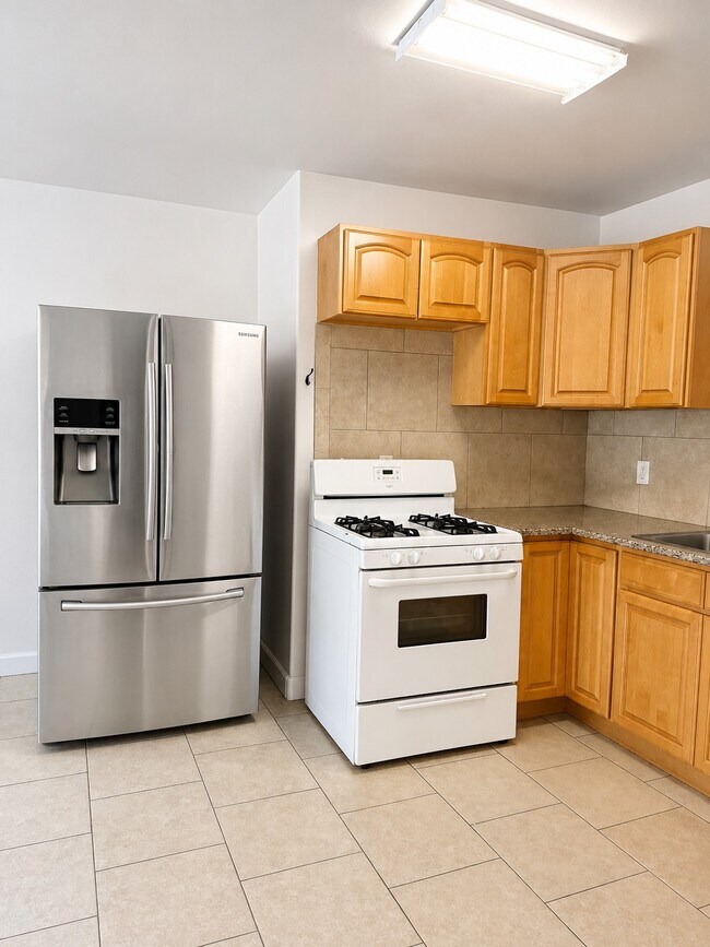 Building Photo - 4534 Edgewood Pl