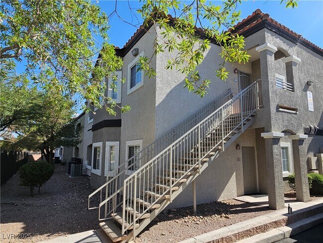 Primary Photo - 6160 Rumrill St
