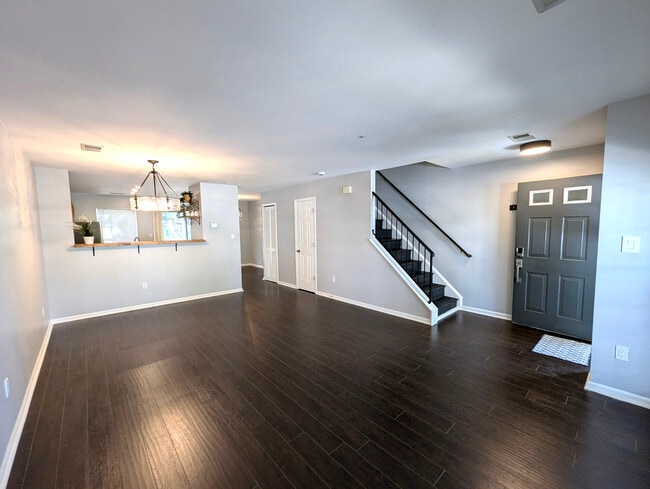 Building Photo - 1512 Danewood Ct