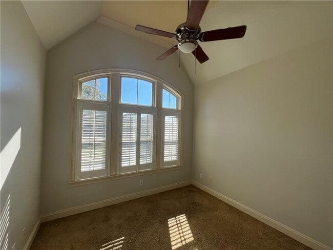 Building Photo - 6602 Crystal Ct