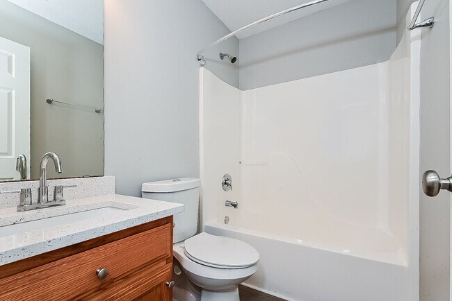 Building Photo - 1025 Borrington Ln