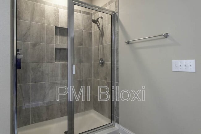 Building Photo - 1208 Carraway Cv