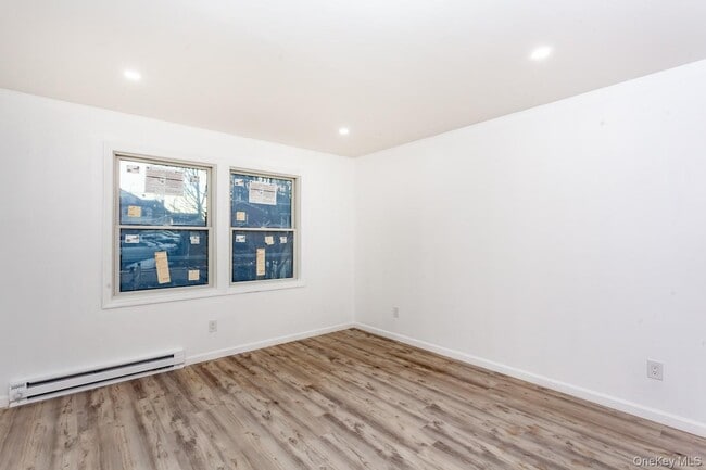 Building Photo - 300 Highland Ave