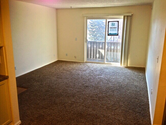 Building Photo - Charming Updated One Bedroom Apartment In North Boulder!
