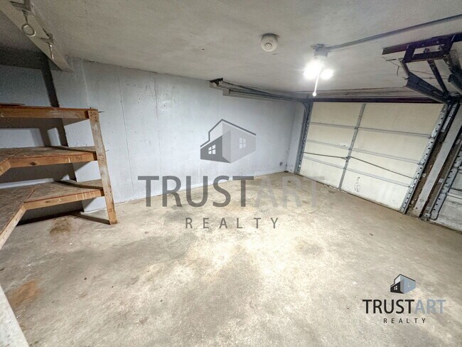 Building Photo - 1205-7 Princeton Ave