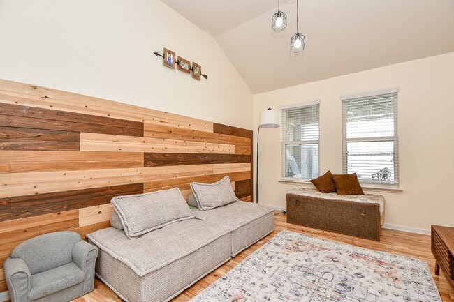 Building Photo - 15462 Signal Ridge Way