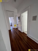 Building Photo - 124 Warren St