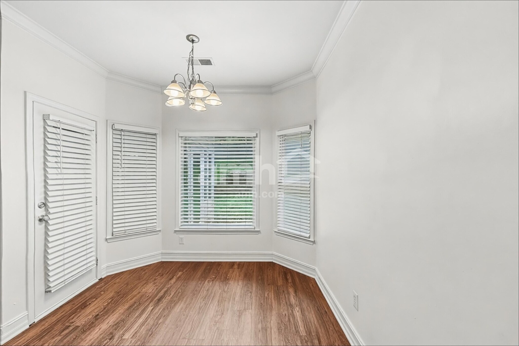 Building Photo - 1296 Crown Terrace
