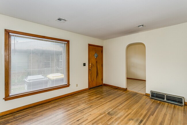 Building Photo - 4716 Arbor St