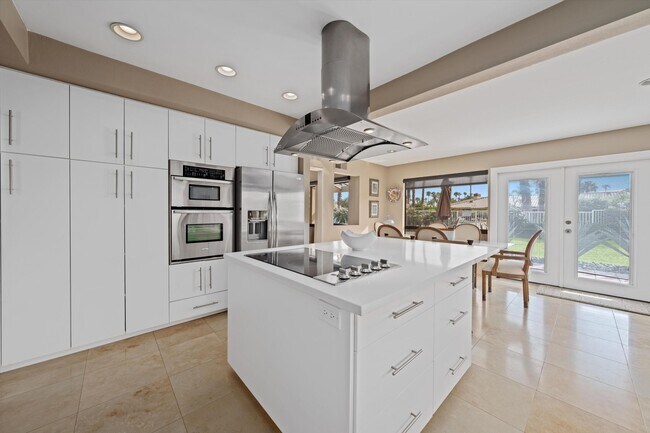 Building Photo - 45710 Pueblo Rd