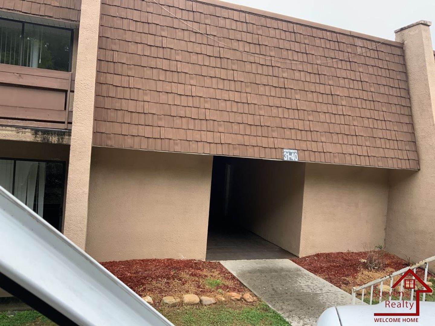 Building Photo - 915 S Seminole Dr