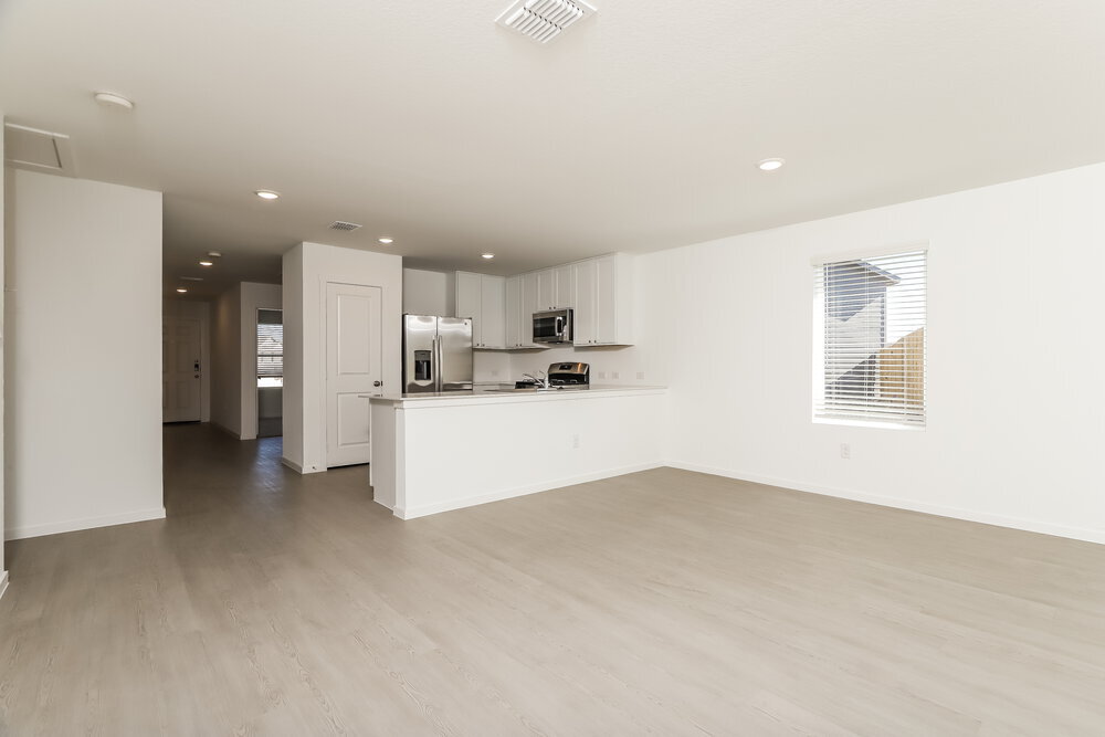 Building Photo - 298 Jax Lp