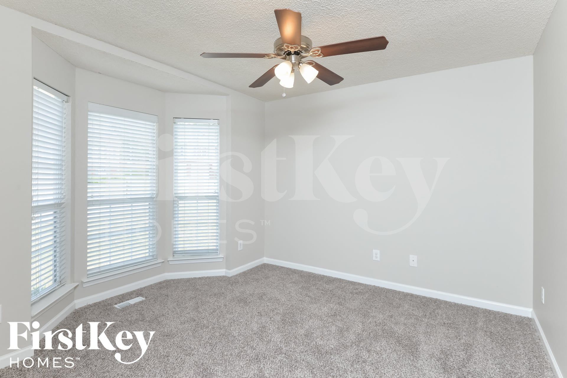 Building Photo - 1755 Annendale Dr