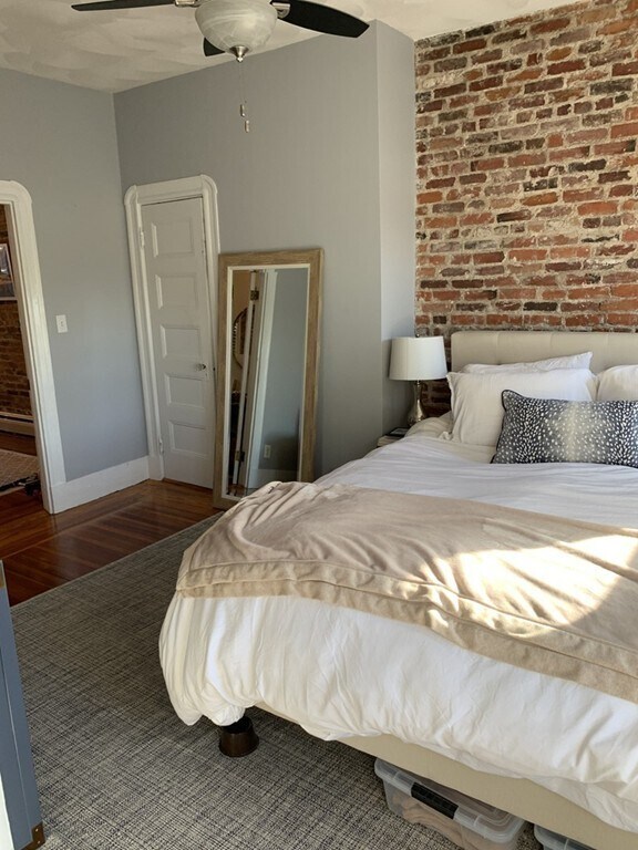 Building Photo - 25 Sullivan St