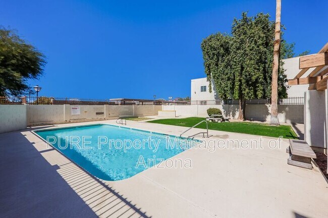 Building Photo - 8842 North 8th St