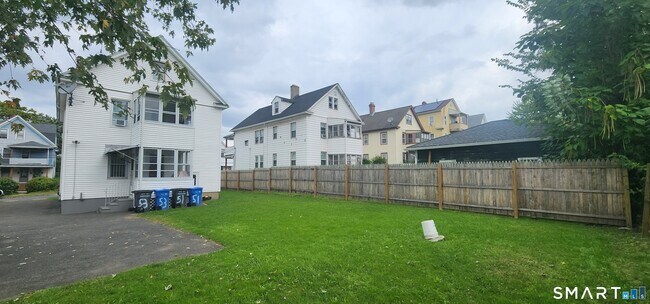 Building Photo - 51-53-53 Bodwell St