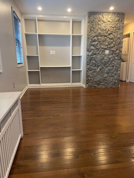 Built-in book case - 2576 Sherman Ave NW