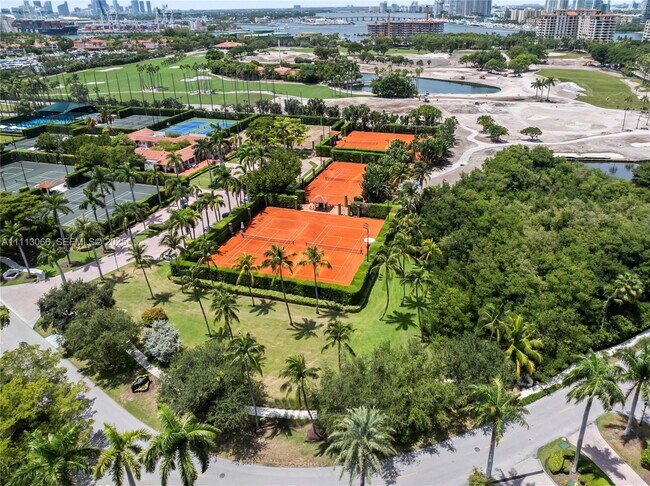 Building Photo - 19143 Fisher Island Dr