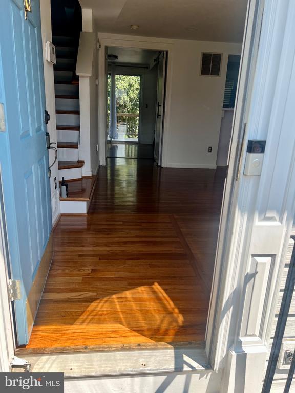 Building Photo - 16851 Toms River Loop